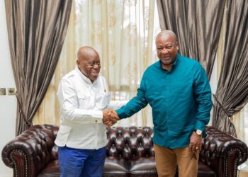 Akufo-Addo Meets President Mahama at Kwahu Easter Celebrations